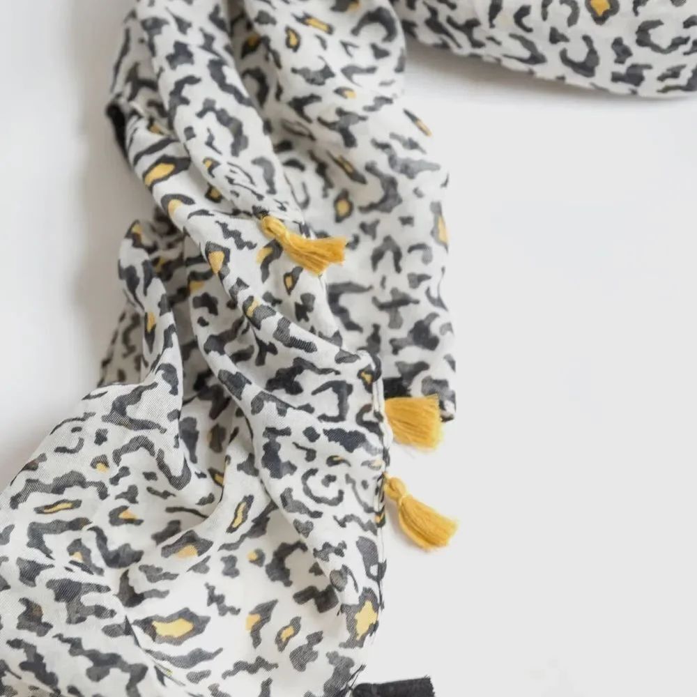 Leopard Print Scarf - Picture 4 of 4